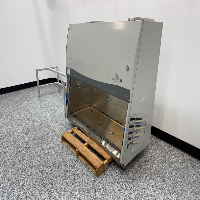 Labconco Logic+ 5' BioSafety Cabinet image 1